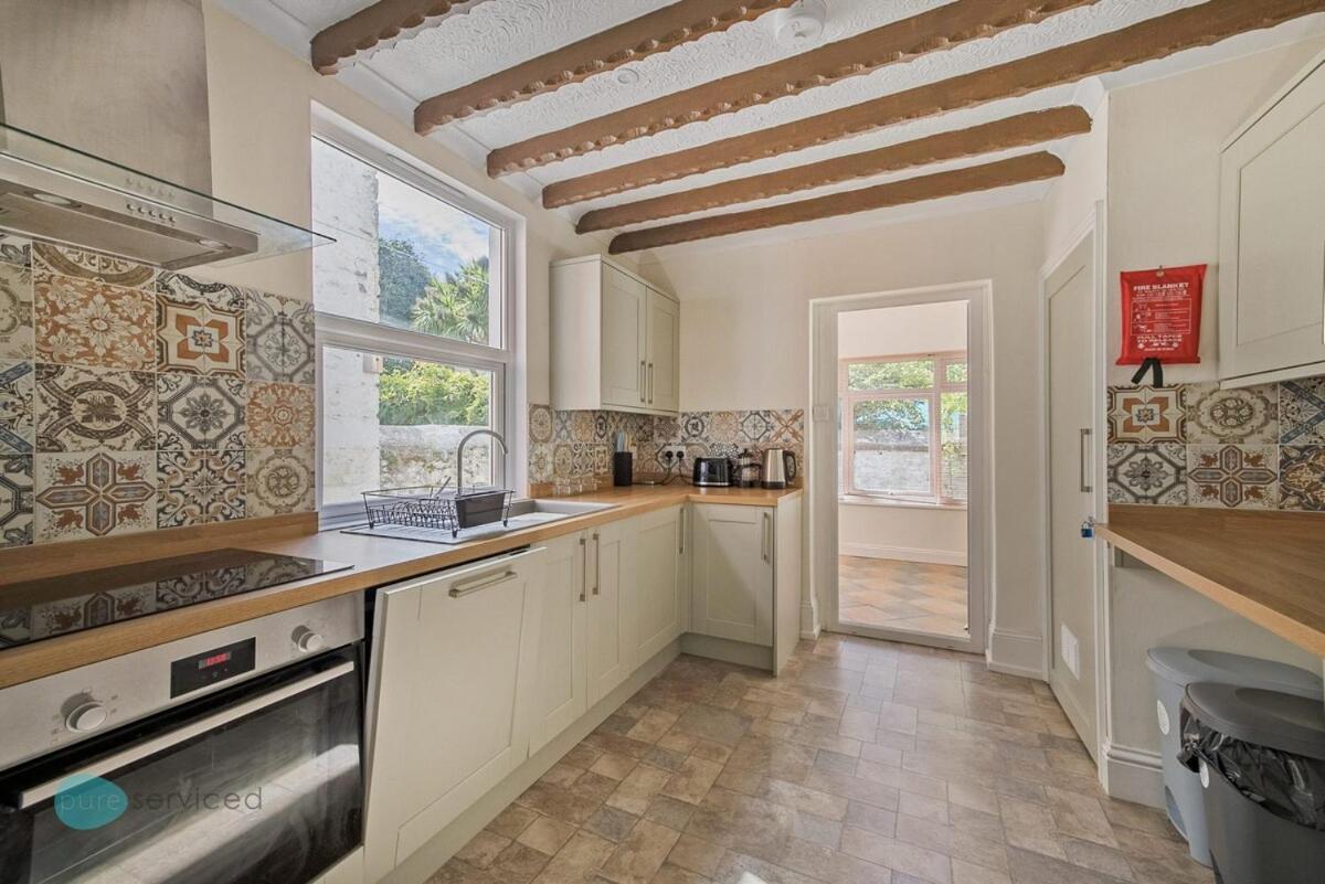 Holiday home 3 Bed - Admiralty Retreat By Pureserviced Plymouth